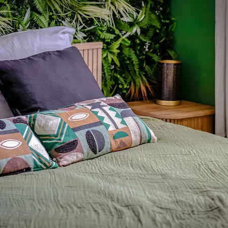 Chez Guillaume - Jungle Renove Balneo A La Gare Apartman *