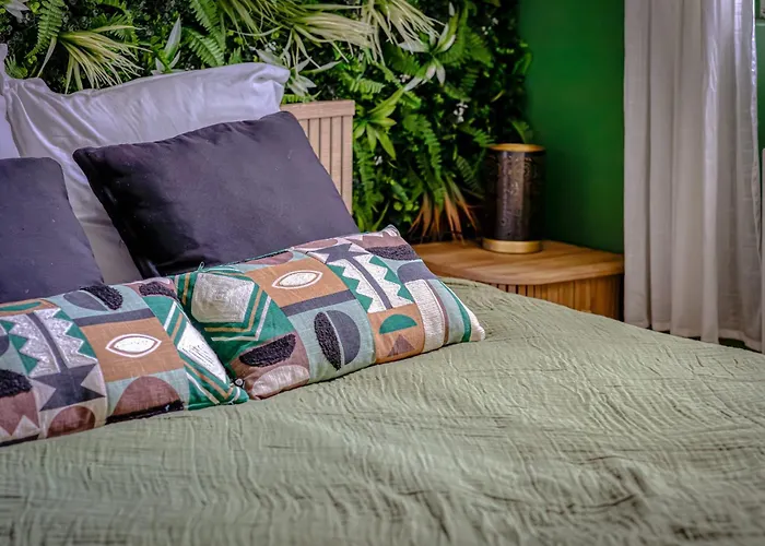 Jungle Rénové Balnéo à La Gare Appartamento *